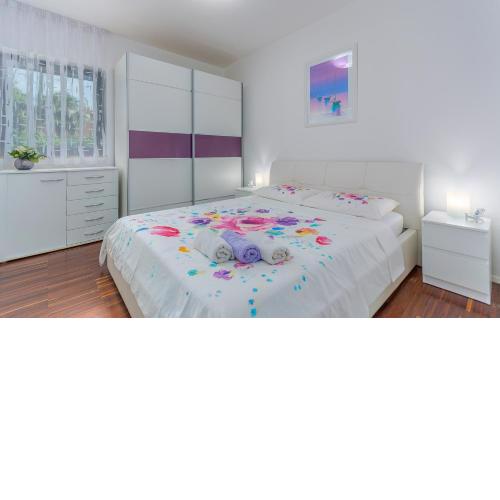 Luxury apartment Lella