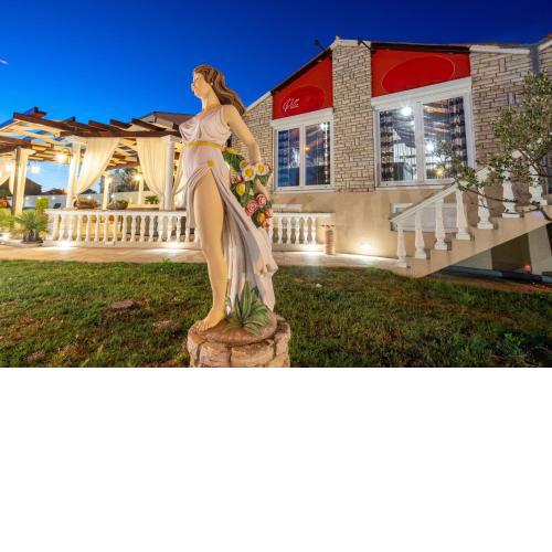 Luxury villa with a swimming pool Turanj, Biograd - 18216