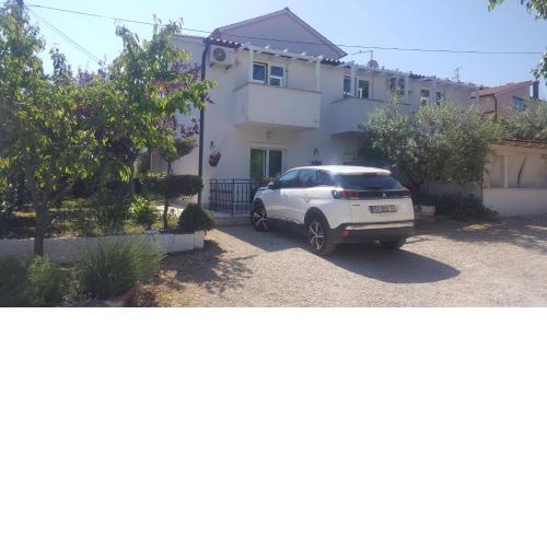 Martina Guest house
