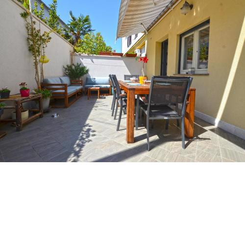 Mia Apartment
