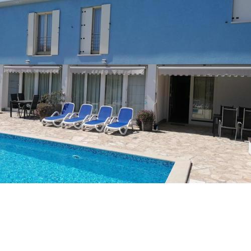 Mira Apartman