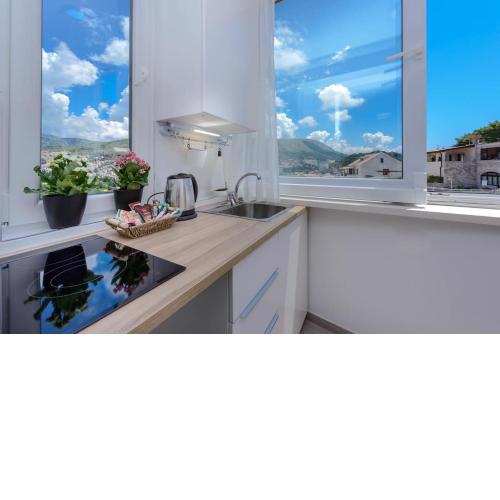M&M apartment with the view