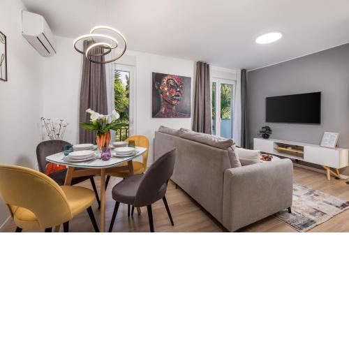 Modern Apartment Di Più with free 20m2 garage parking