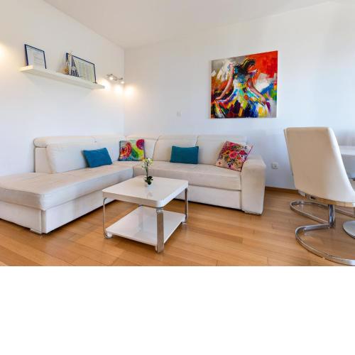 Modern city center home with terrace