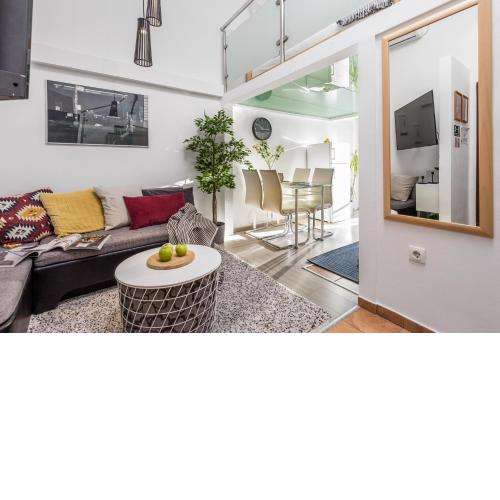 Molo Longo apartments
