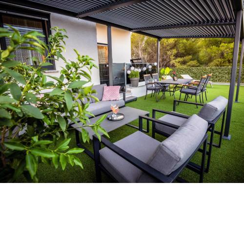 My Adriatic Place with private garden and garage