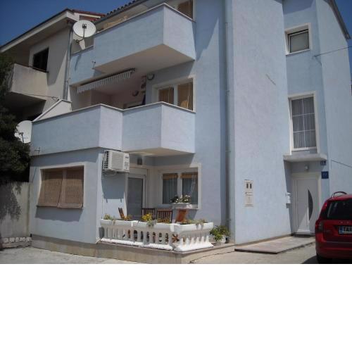 Navy Apartments