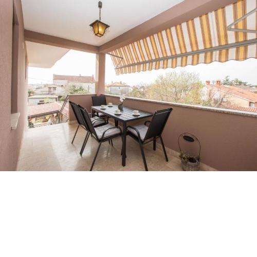 Neue Wohnung in Umag mit Terrasse