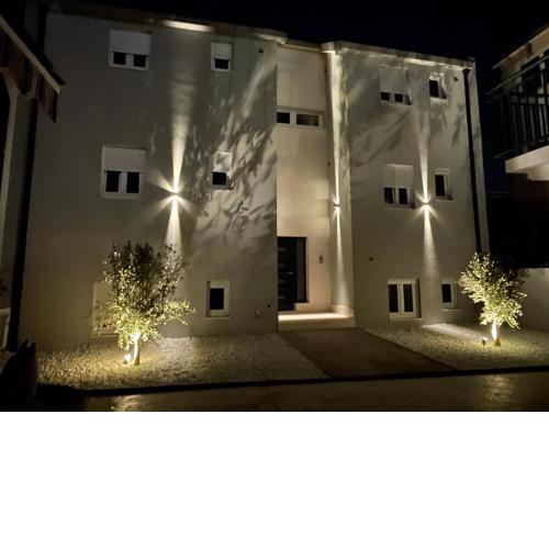 New Modern Deluxe Apartmens Domo