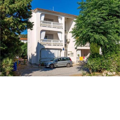 Nice Apartment In Barbat Na Rabu With Wifi