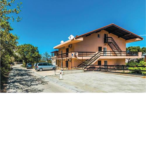 Nice Apartment In Bosana With Wifi