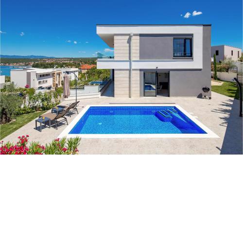 Nice Apartment In Malinska With Wifi