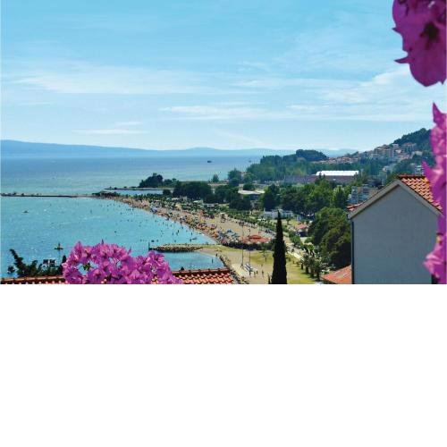 Nice Apartment In Omis With Wifi