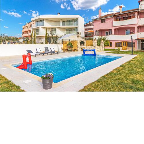 Nice Apartment In Pula With Outdoor Swimming Pool