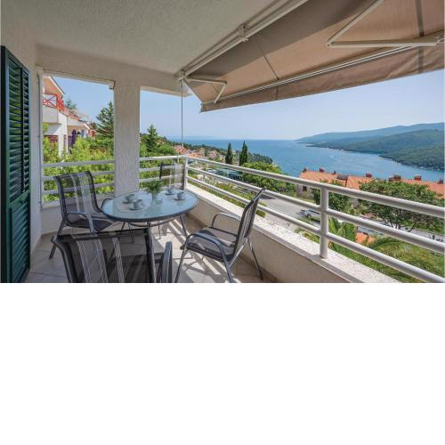 Nice Apartment In Rabac With Kitchen