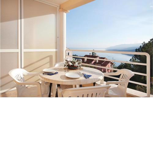 Nice Apartment In Rabac With Wifi