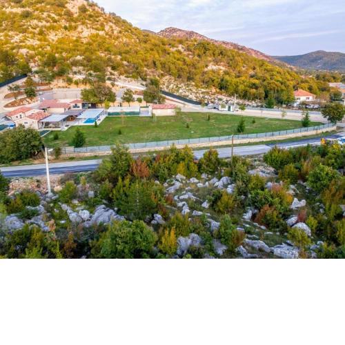 Nice Holiday Home in Neori with Heated Pool