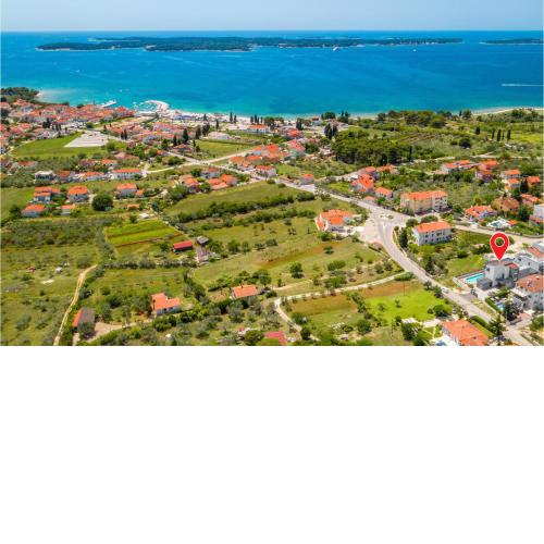 Nice Home In Fazana With House Sea View