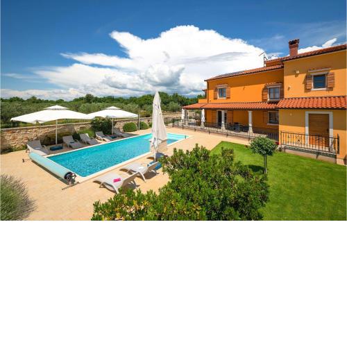Nice Home In Hr-52215 Vodnjan
