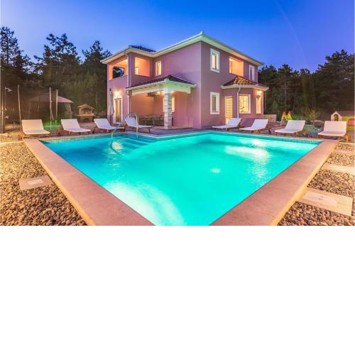 Nice Home In Imotski With Outdoor Swimming Pool