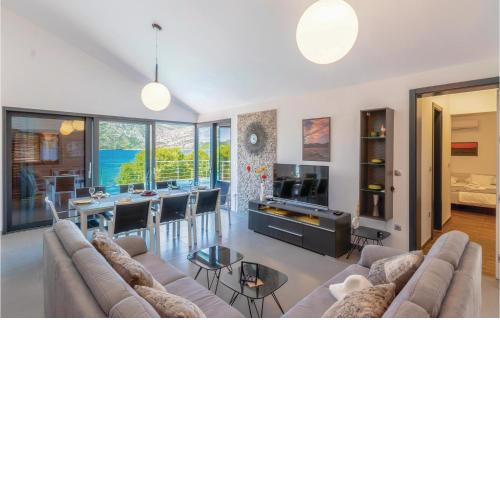 Nice Home In Kneze With Wifi