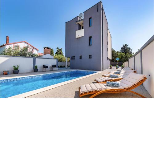Nice Home In Zadar With Sauna