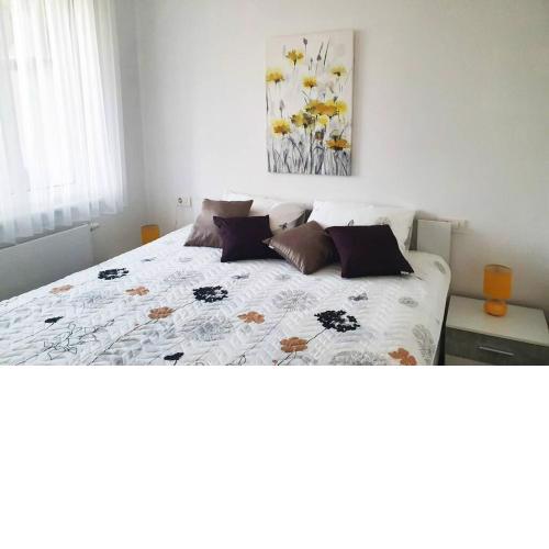 No.5 Apartment