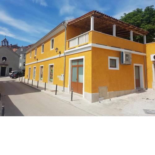 Old town apartment Popovic