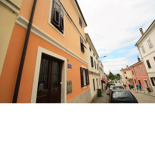 Old Town Rooms and Apartment