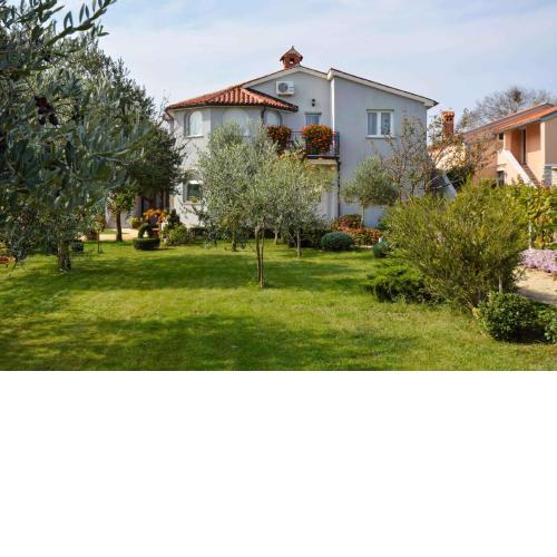 One-Bedroom Apartment Fazana near Sea 1