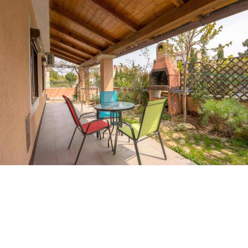 One bedroom apartment near the Kamenjak park in Prematura