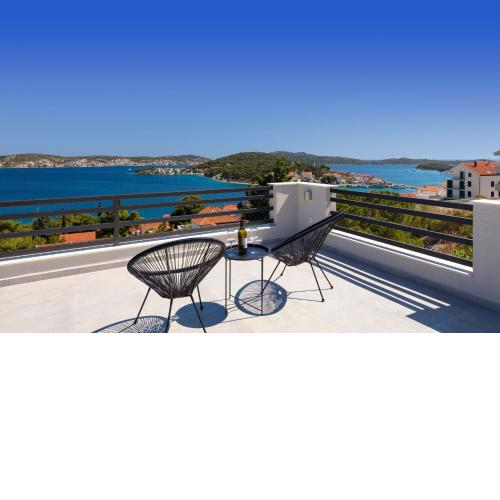 One Bedroom Apt with Garden views - Access to Amazing Rooftop Terrace, Free Parking and Gym on premises