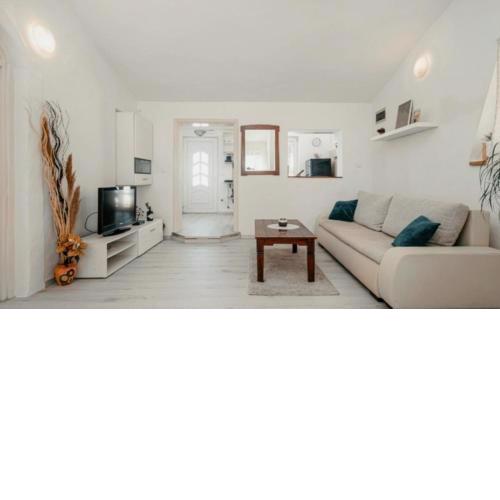 Parentium Apartment