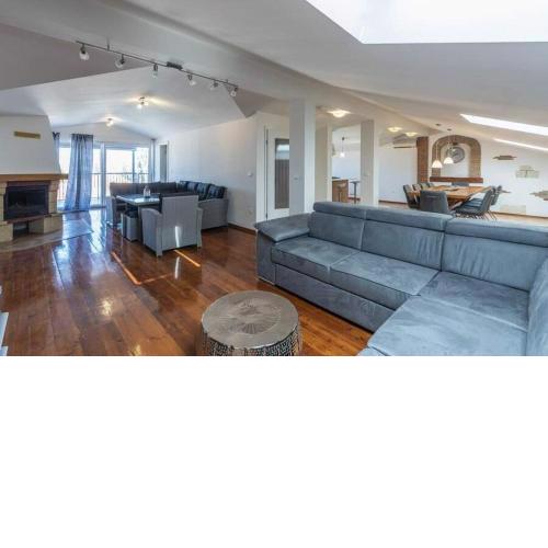 Penthouse Lorena
