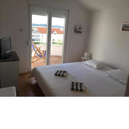 Penthouse Mopy