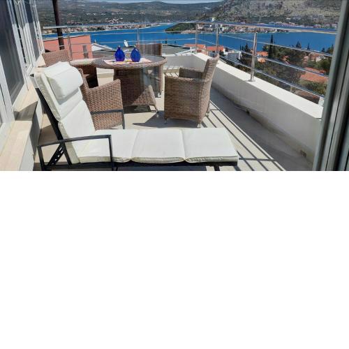 Penthouse Sea View Apartment Rogoznica