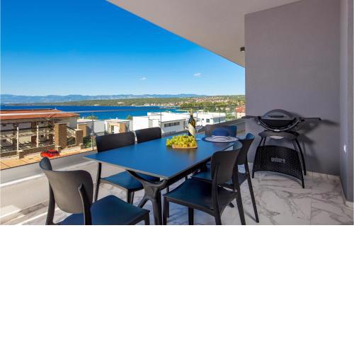Pet Friendly Apartment In Malinska With Wifi