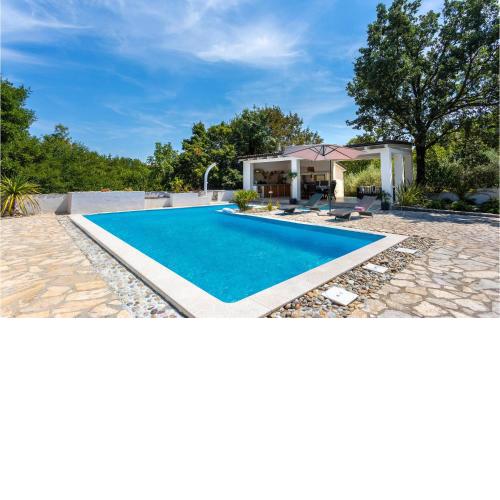 Pet Friendly Home In Malinska