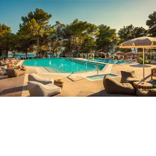 PLACES Hvar Hotel by Valamar