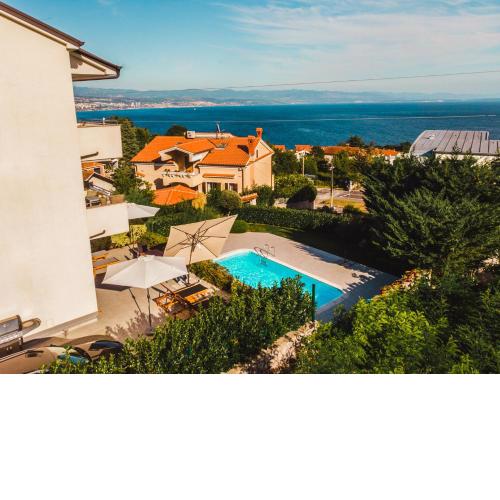 Pool Apartment Maurina Opatija with sea view