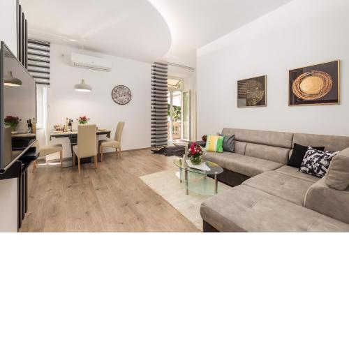 Quiet Center Apartments