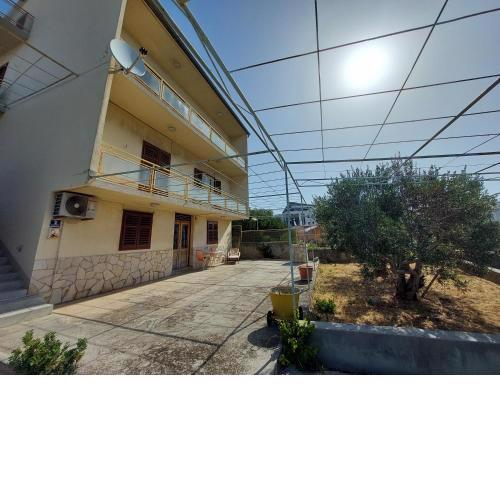 Rados Apartments