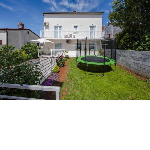 Room in Rovinj with air conditioning, Wi-Fi (230-4)