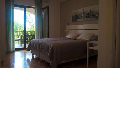 Rooms and Apartments Mofardin