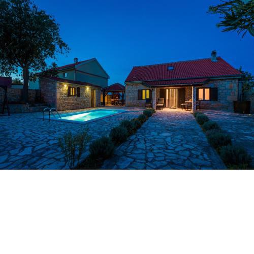 Rural House Gluic