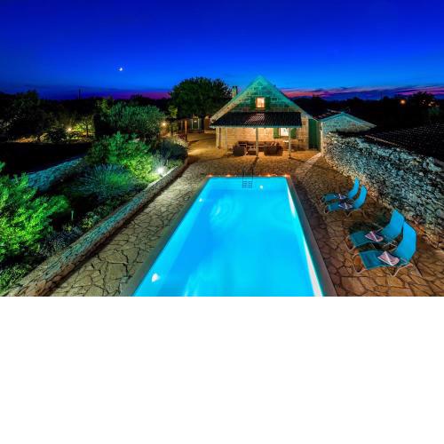 Rural house Mudrinic "Ivini dvori"