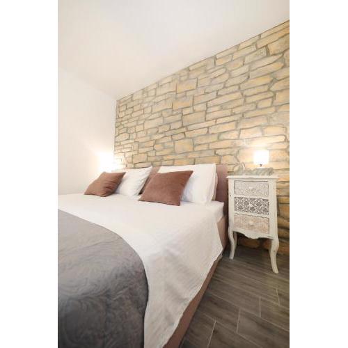 Saint Simeon room and apartment
