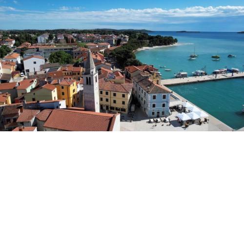 Sea View Apartment 40m From The Beach