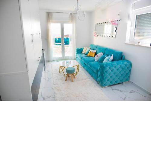 Sea view luxury studio apartment