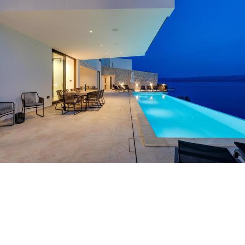 Seafront Villa Kiara with 5 en-suite bedrooms in Omiš